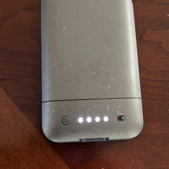 iPhone 5 Mophie charging battery case Gray - Picture 2 of 10
